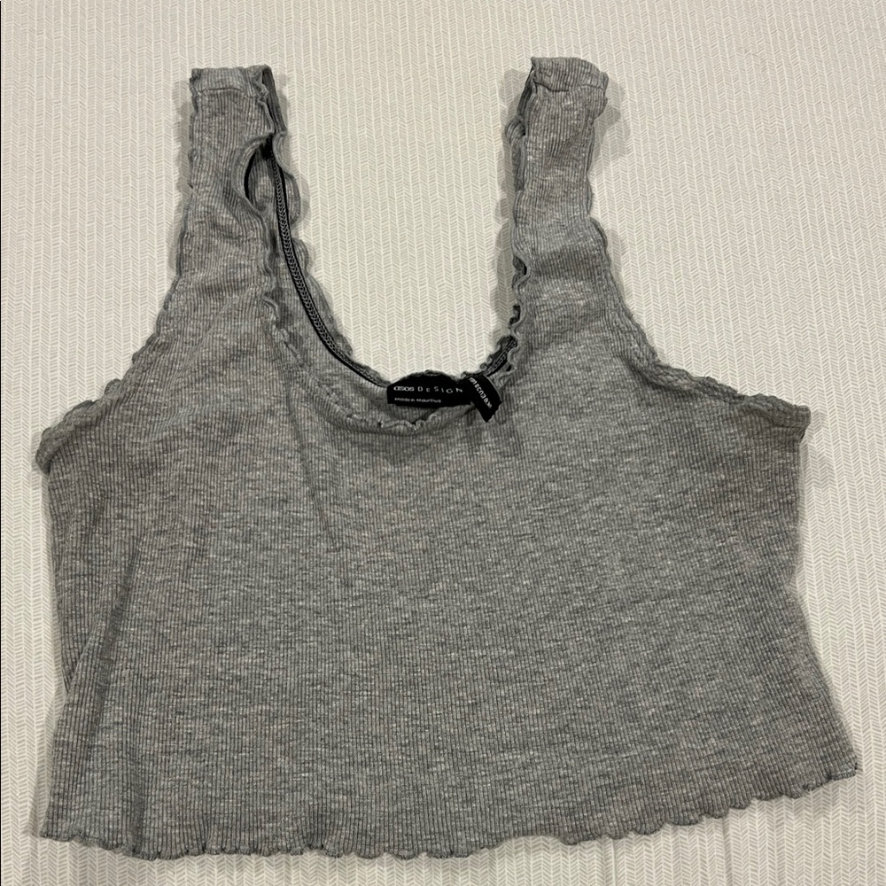 Elegant Gray Ribbed Crop Top